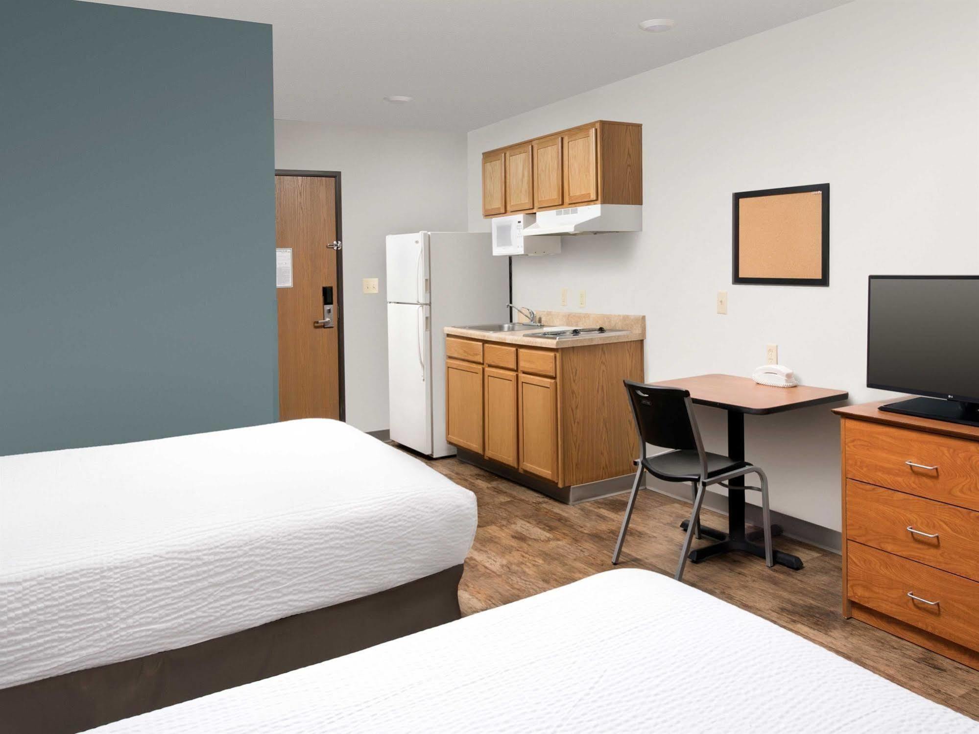 Extended Stay America Select Suites - Kalamazoo - West Exterior photo